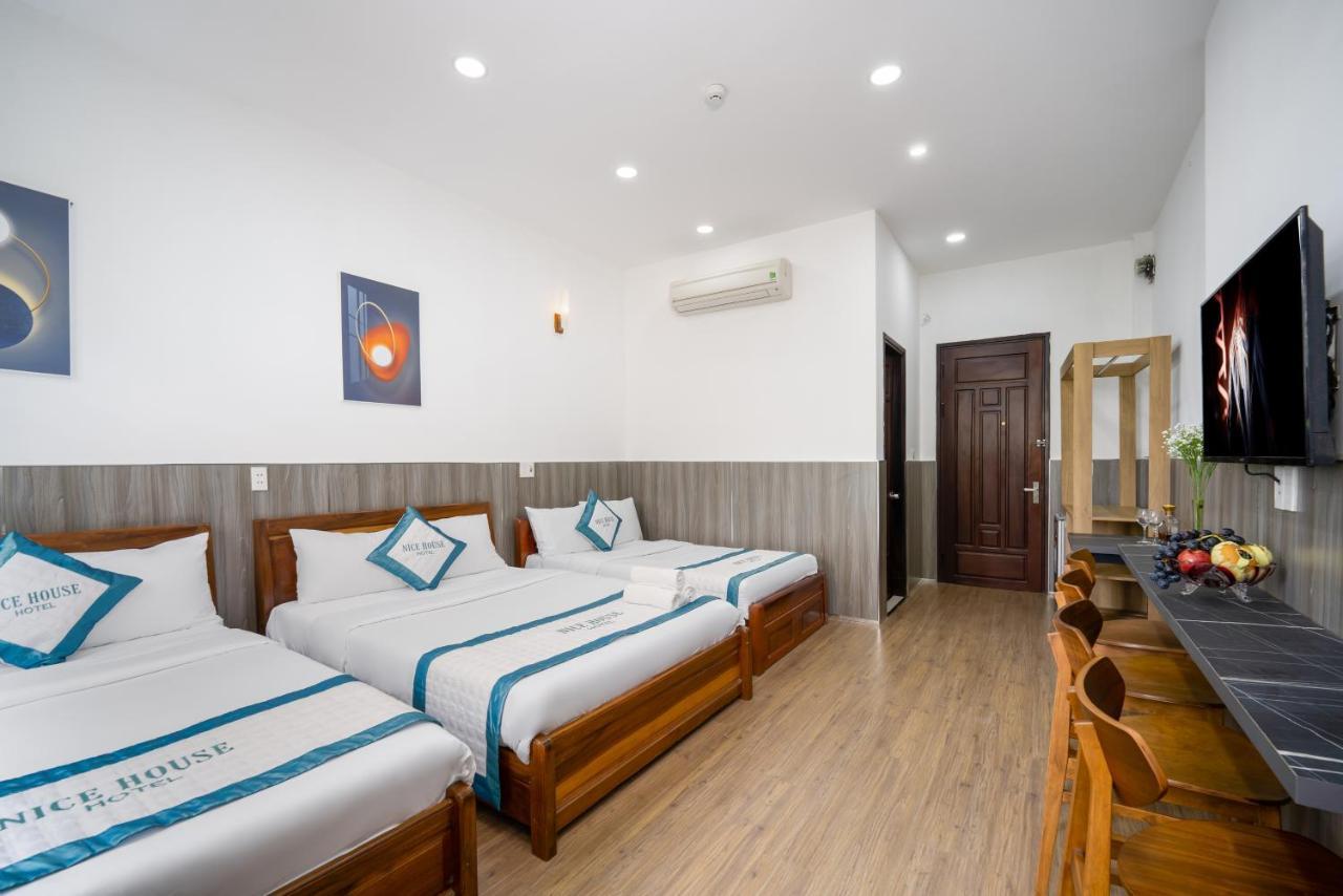 Nice House Hotel - Near My Khe Beach Дананг Екстер'єр фото